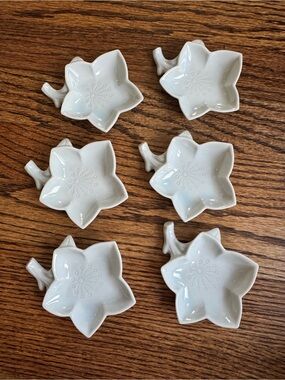 Set of 6 White Ceramic Lotus Dishes